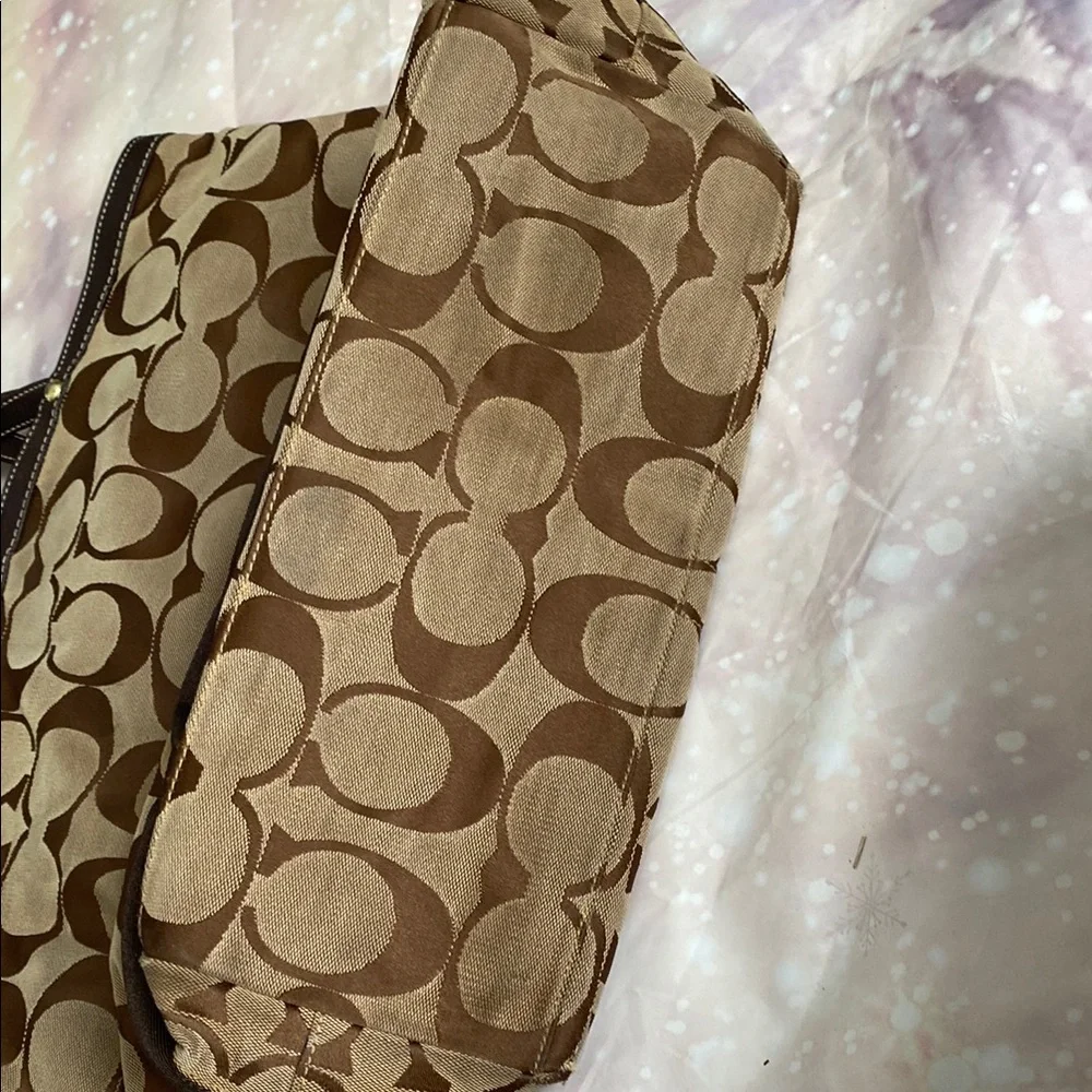 Coach Extra Large Brown Monogram Travel bag w/Leather Accents - Picture 5 of 13